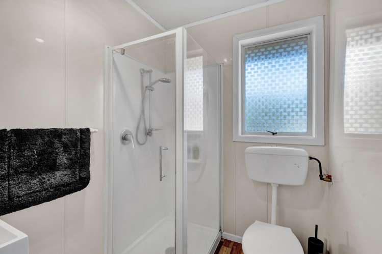 21 Montjoy Street Stratford_20