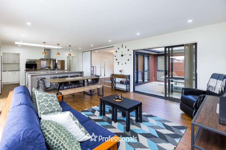 19 Te Punga Road Wallaceville_5