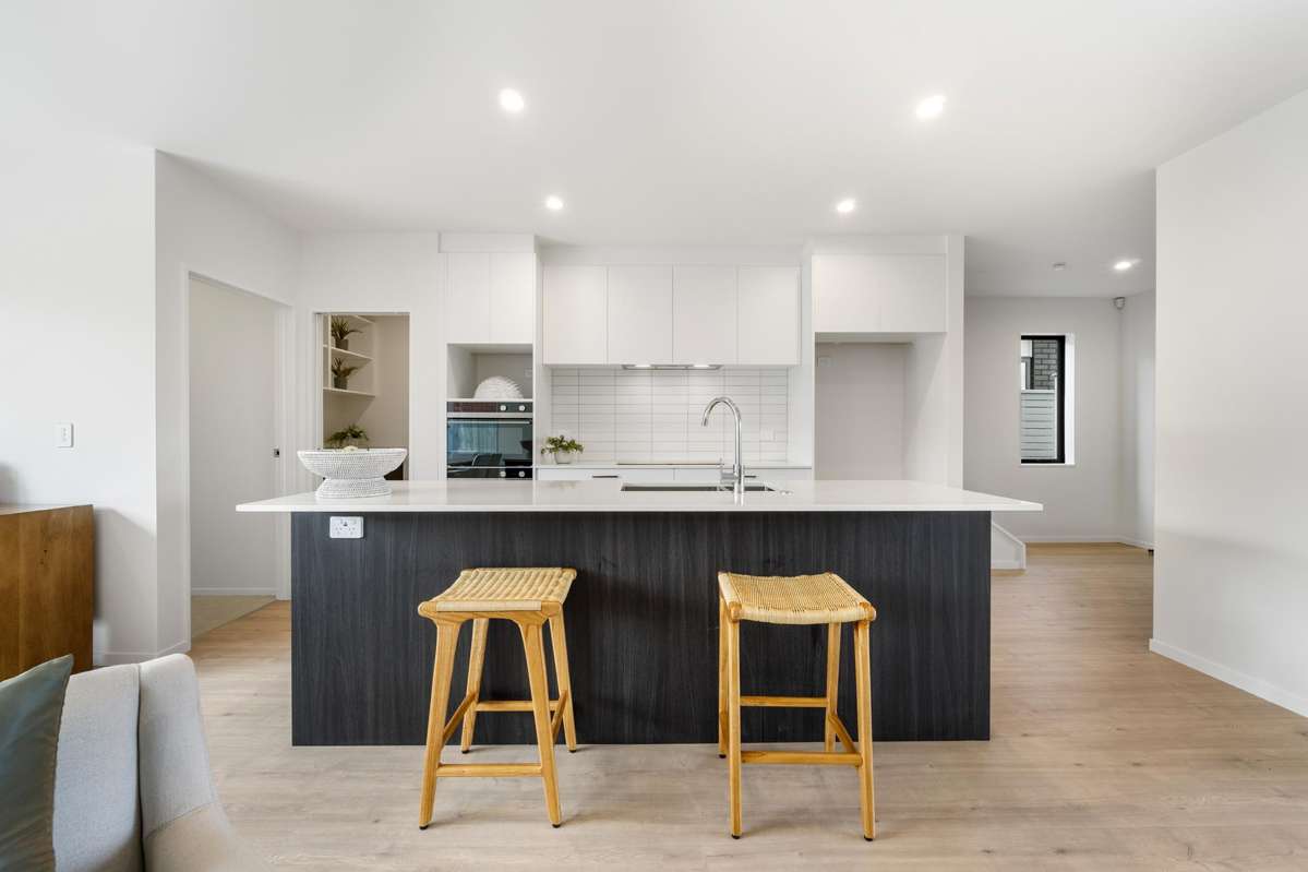 121 Waituarua Drive_3