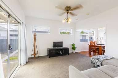 28 Higgins Street_2