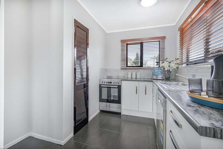 2/42 Graham Street Hamilton East_3