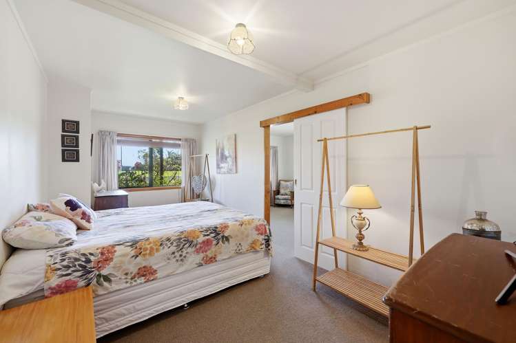 166 Torkar Road Clarks Beach_22