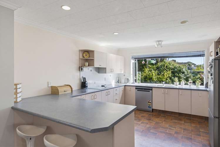 6 Teoti Street Paraparaumu Beach_12