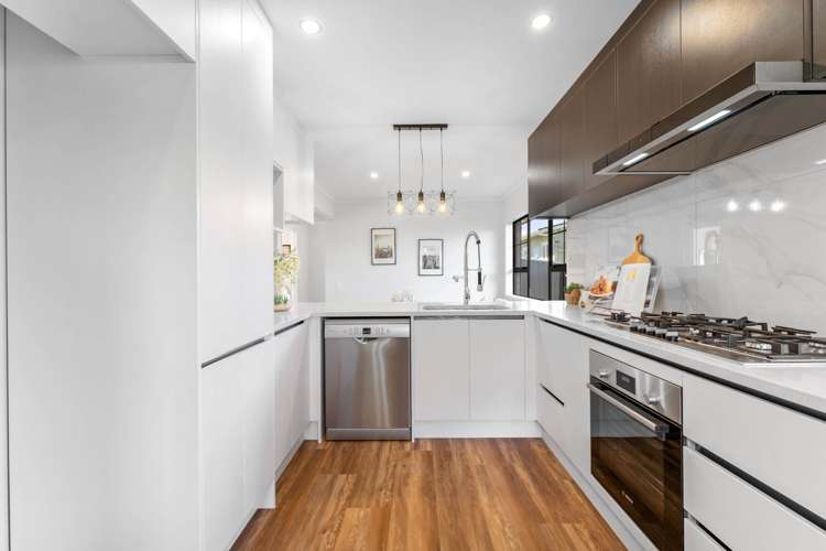 35 Ennismore Road Mount Albert_12