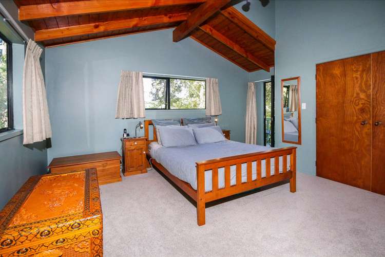 22 Valley Road Titirangi_11