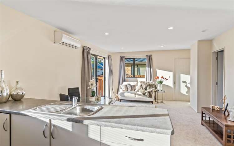 3 Cris Lodge Courts Hornby_6