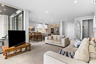 305/64 Te Oneroa Way_2