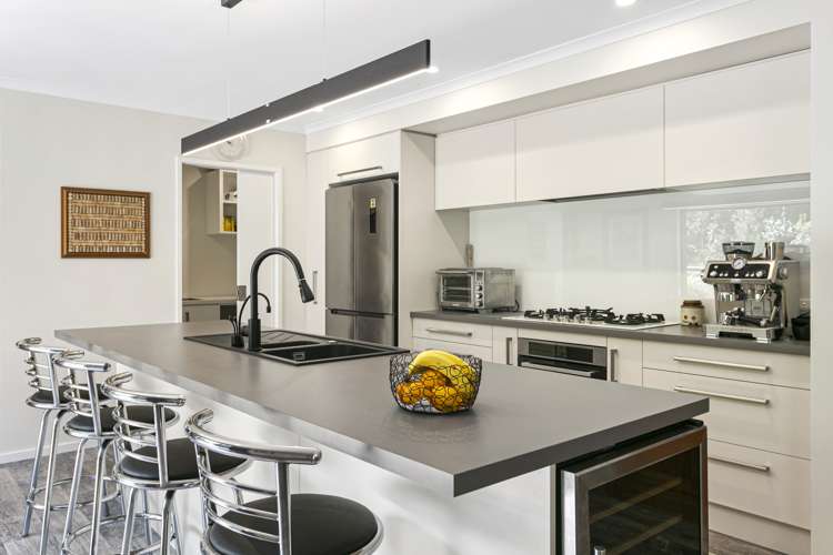 68 Parawera Drive Acacia Bay_13