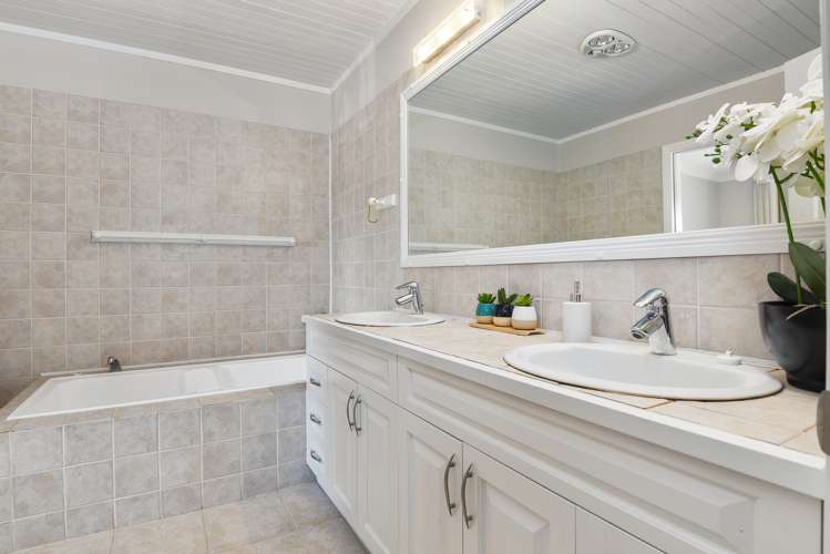 2/1336 Pukuatua Street Rotorua Central_6