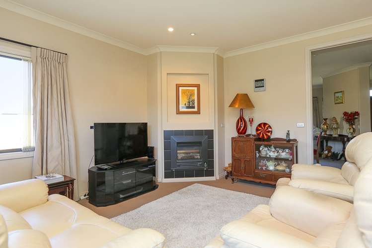 27 Pacific Avenue Poraiti_10