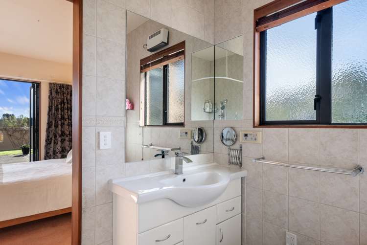 28 Claremont Rise Levin_12