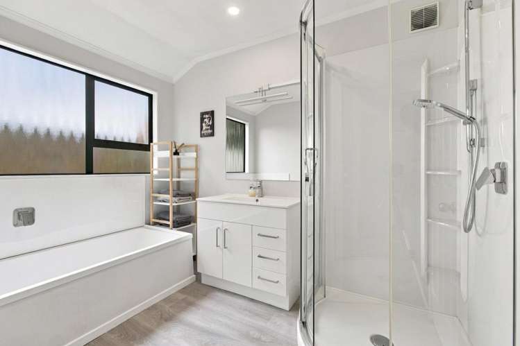 9 Sandel Rise Merrilands_15
