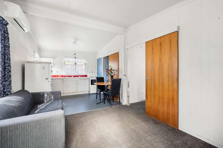 25 Tomintoul Place Highland Park_14