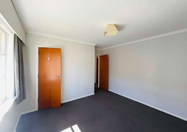  77 Wai-iti Crescent Woburn_6