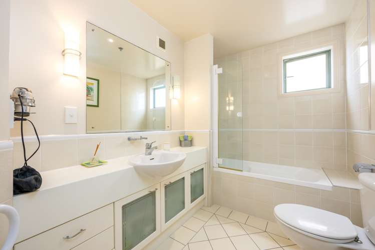 60 Harbour Village Drive Gulf Harbour_13