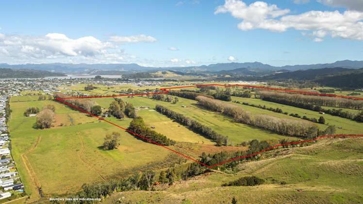 55 and 92 Racecourse Road Whitianga_1