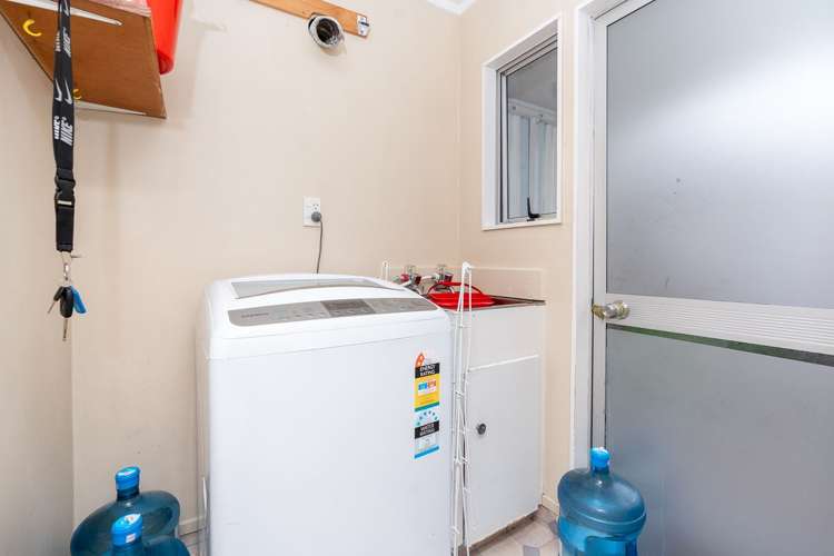 52b Pelorus Street Glenview_14