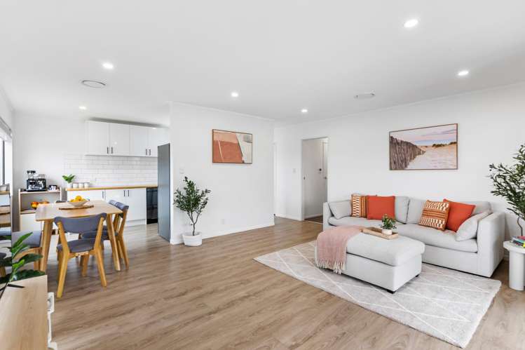 57 Guadeloupe Crescent Grenada Village_2