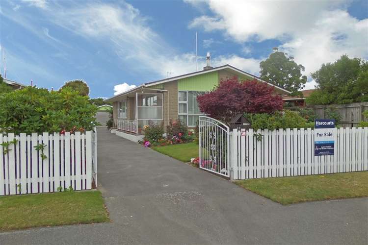 10 Skerten Avenue Hornby_0