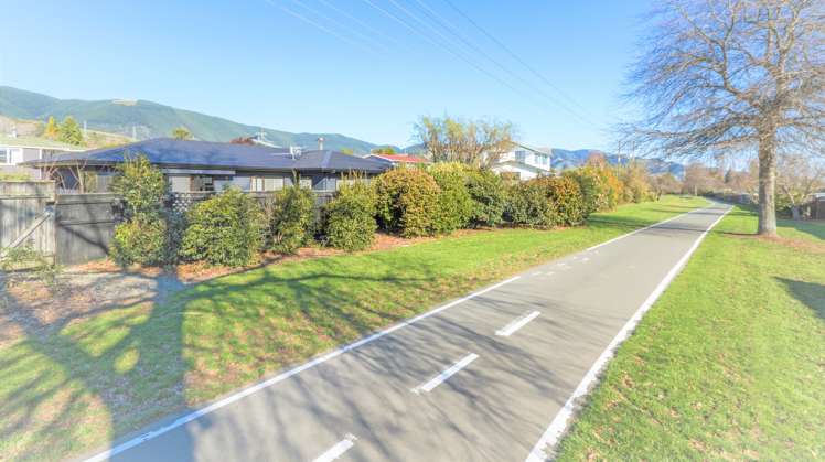 11d Lemari Avenue Stoke_17