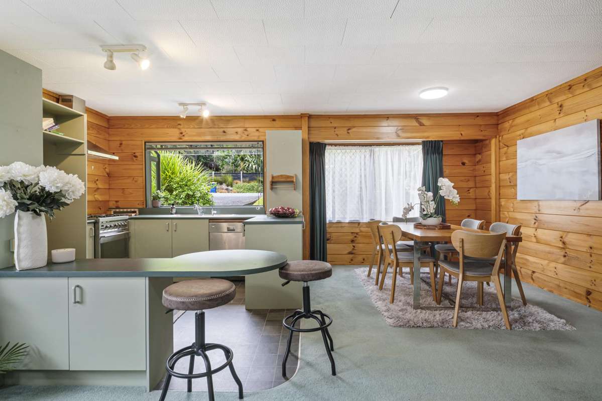 126 Laingholm Drive_1