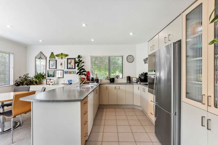 13/1 Piriti Drive Te Atatu Peninsula_5