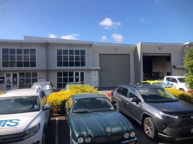 8/43 The Boulevard Te Rapa_1