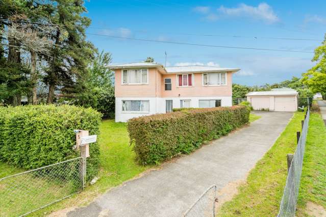 5 Hurley Place Kelston_1