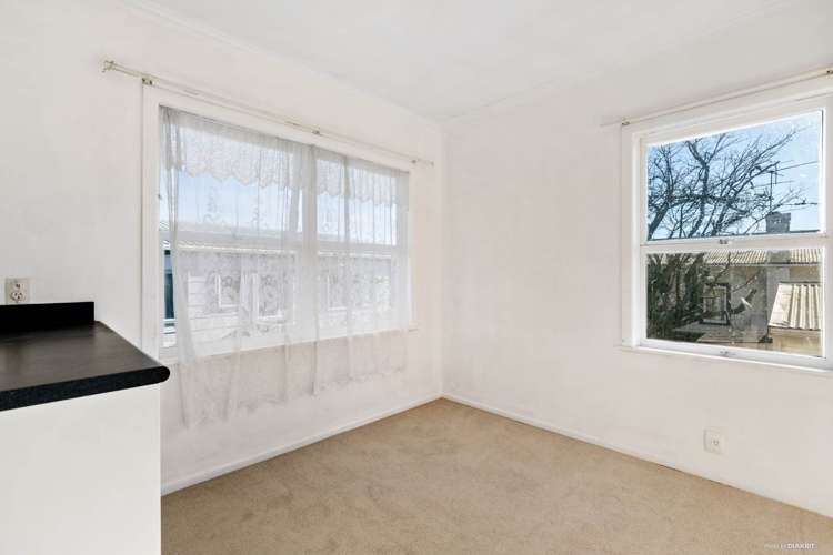 60 Lynwood Road New Lynn_9