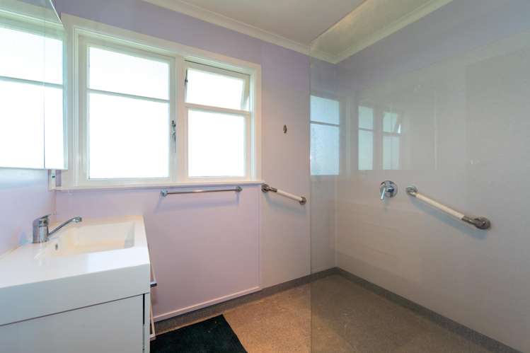 15 Wycliffe Street Onekawa_11