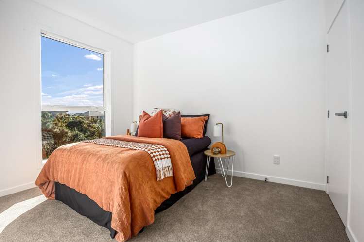 1-63 Harbour View Drive Whitby_31