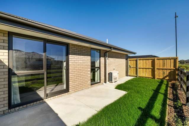 A/37 Jean Batten Lane 11103_1