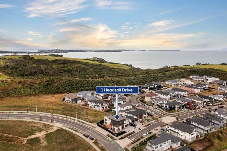 1 Headsail Drive Long Bay_32