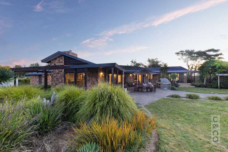 1226 State Highway 16 Waimauku_23