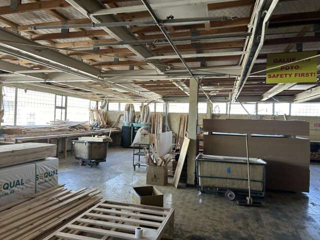 Warehouse 1 / 7 Lovegrove Crescent Otara_3