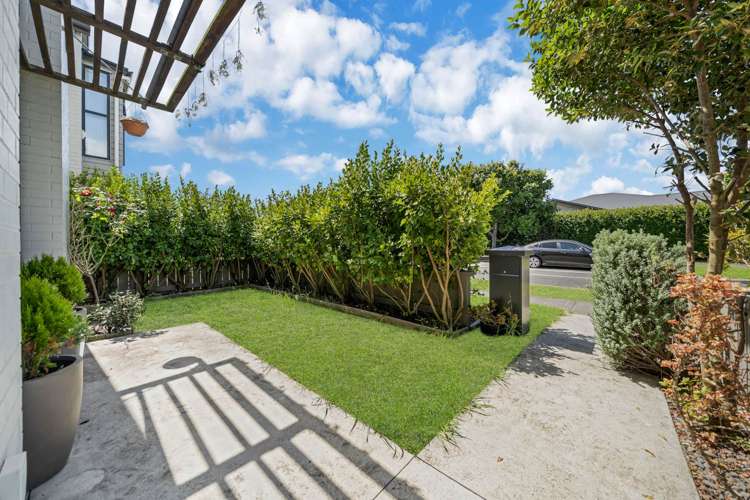 10b Hollowout Street Takanini_14