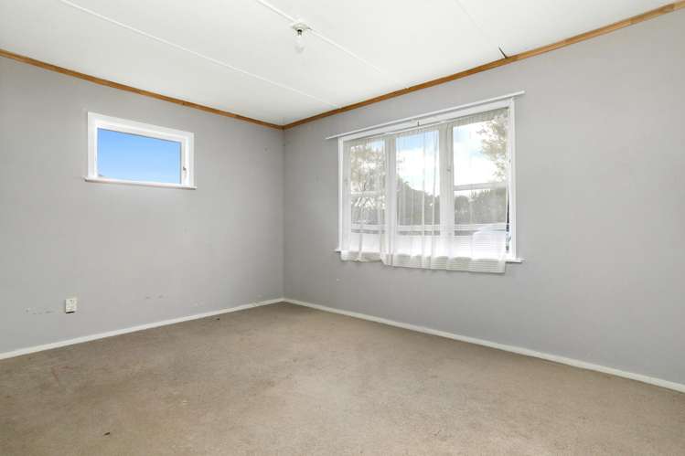 50 Coast Road Wainuiomata_9