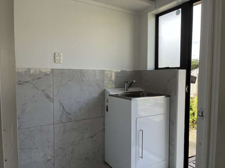 2/69 Orams Road Hillpark_9