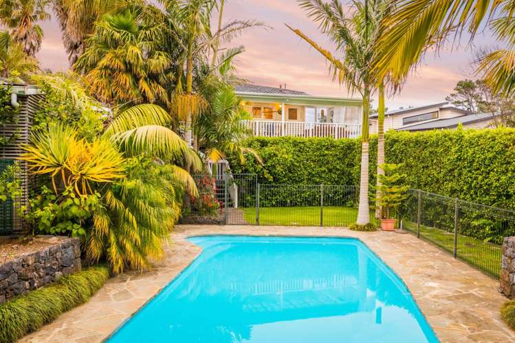 45 Taunton Terrace Blockhouse Bay_16