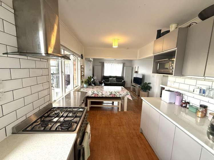 16 Tyrone Street 10693_4