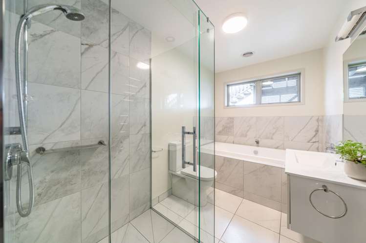 10 Hollyford Place Aotea_6