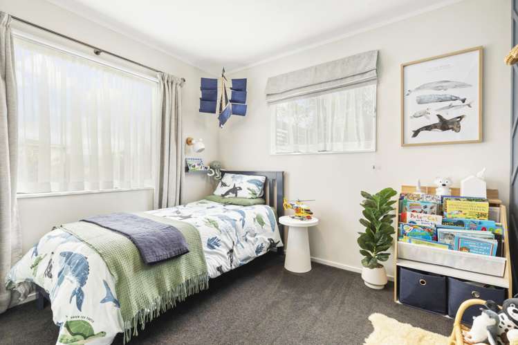 22 Bowes Crescent Strathmore Park_12