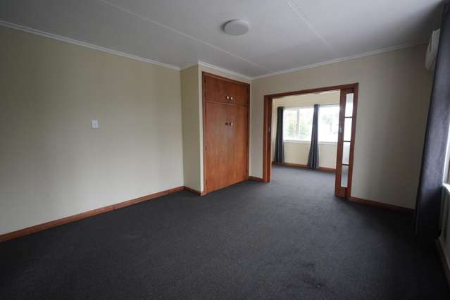  2/330 Featherston Street Palmerston North Central_4