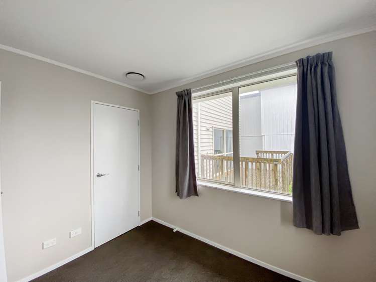 47 Kelman Road Kelston_5