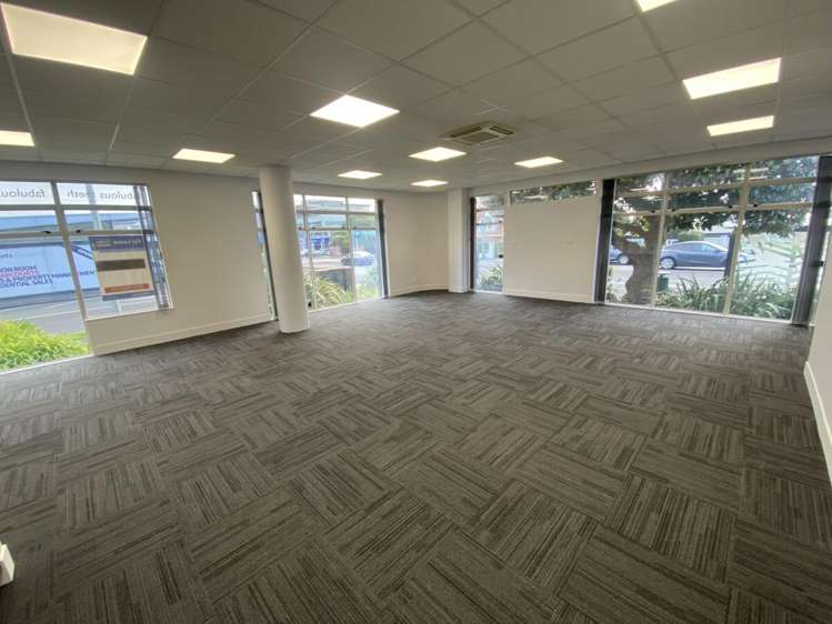 Suite 1, 443 Lake Road Takapuna_5