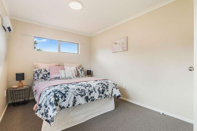 8 Elder Place Massey_7