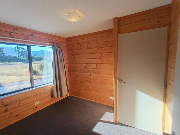 37 Fairdown Road, SH67 Westport_10