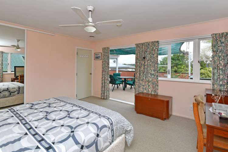 23 Tiri Tiri Road Birkdale_7