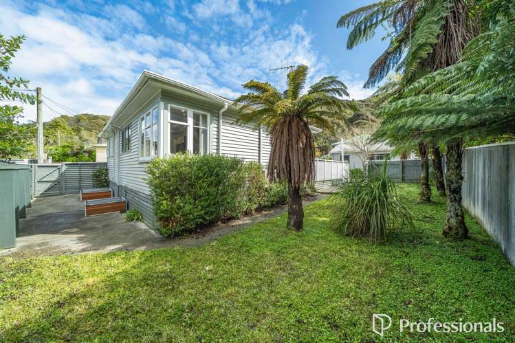 143 Wellington Road Wainuiomata_25