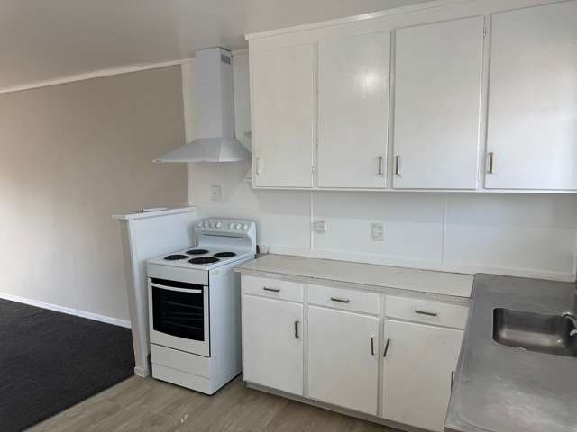 Tidy 2 Bedroom Unit in Manurewa